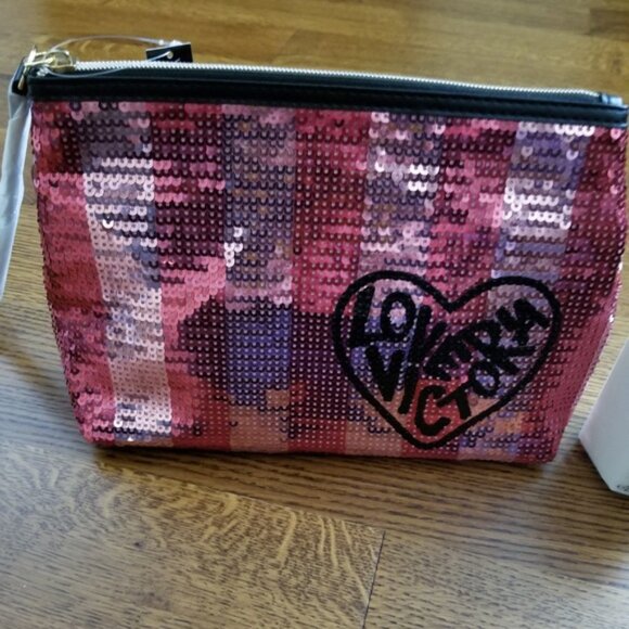 VICTORIA'S SECRET Sequined cosmetic bag and lotion bundle - Picture 3 of 5